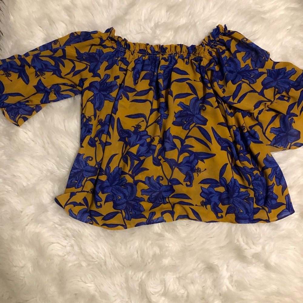 Off the shoulder shirt!